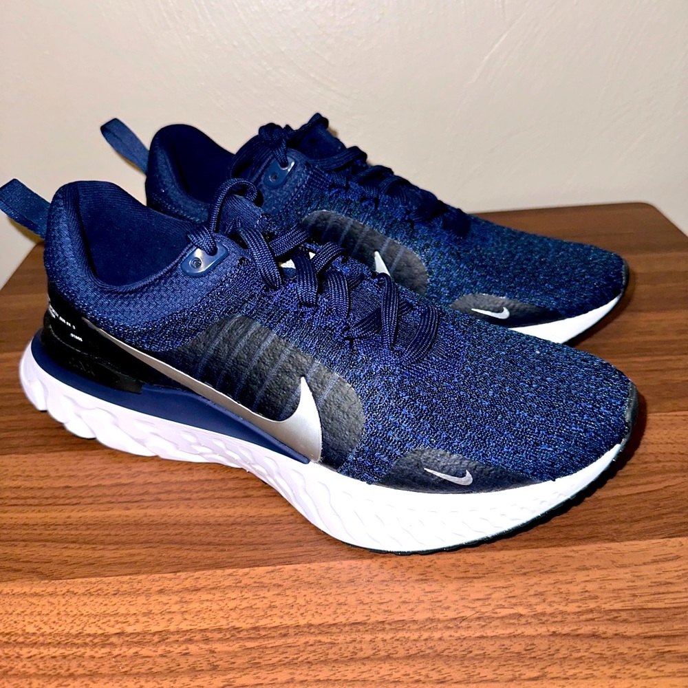 Nike React Infinity 3 Size 9.5 - image 1